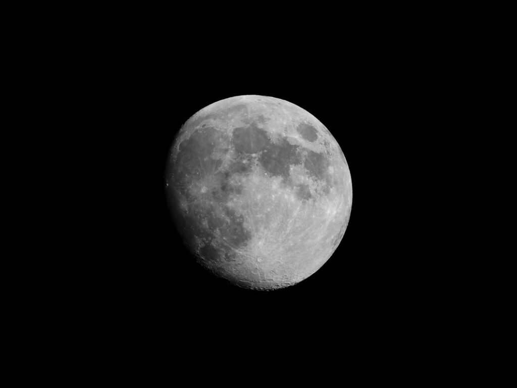 Superlua mais brilhante do ano acontece nesta quinta-feira (17)