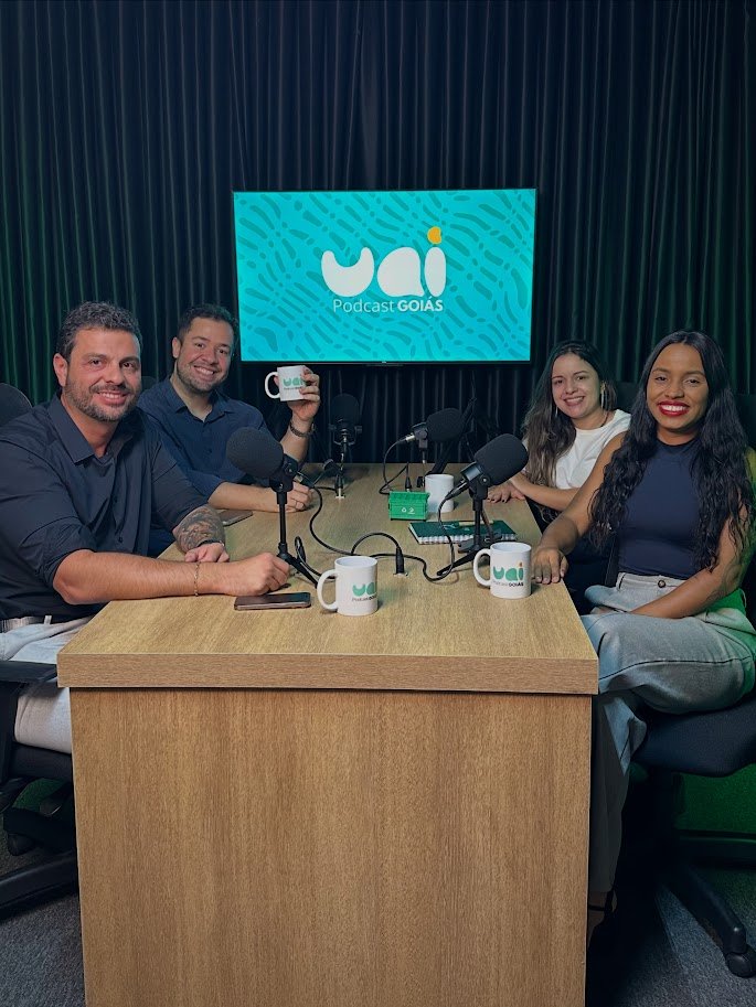 Gravação no estúdio do Uai Podcast Goiás