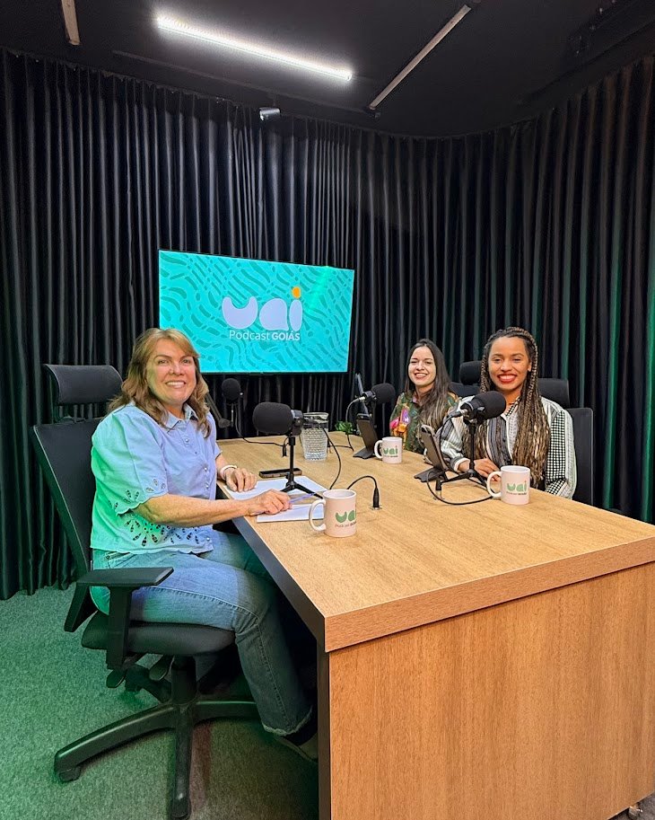 Gravação no estúdio do Uai Podcast Goiás