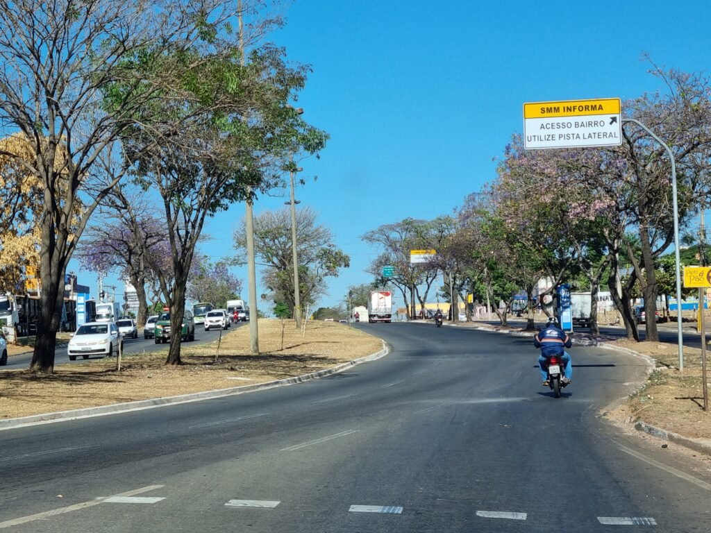 Trecho da BR-060 na saída de Goiânia em direção a Rio Verde, fotografado em agosto de 2024, sem retratar os pórticos de pedágio