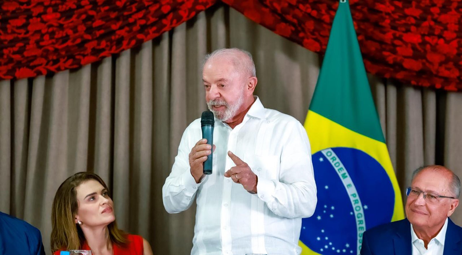 Presidente Lula em reunião de coordenação em Brasília em 5 de outubro de 2026