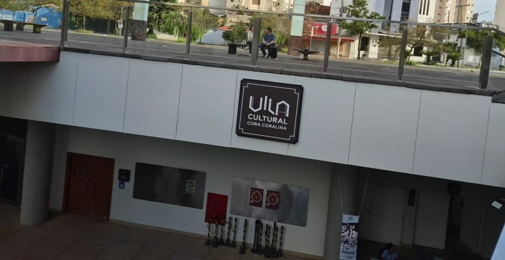 Fachada da Vila Cultural Cora Coralina, em Goiânia, fotografada em outubro de 2026